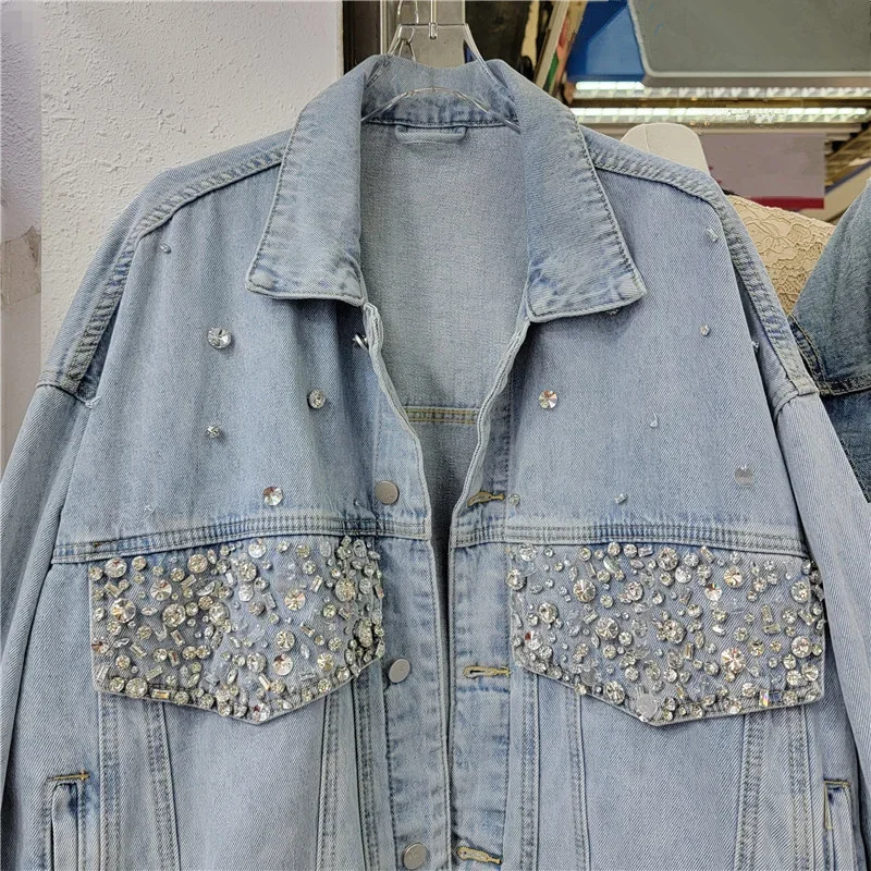 Spring Autumn Vintage Washed Light Blue Jeans Jacket Fashion Beaded Diamonds Loose Long Sleeve Denim Jacket Female Basic Coat
Spring Autumn Vintage Washed Light Blue Jeans Jacket Fashion Beaded Diamonds Loose Long Sleeve Denim Jacket Female Basic Coat