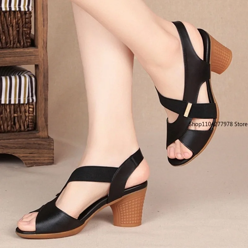 2025 Women Summer Sandals Platform Round Mid Heel Back Strap Peep Toe Pu Leather Beach Casual Fashion Shoes Ladies Female
2025 Women Summer Sandals Platform Round Mid Heel Back Strap Peep Toe Pu Leather Beach Casual Fashion Shoes Ladies Female