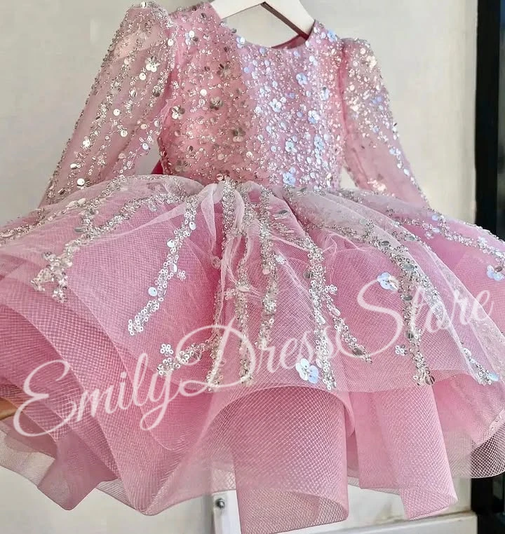 Customized Pink Flower Girl Dress For Wedding Full Sleeves Puffy Shining Knee Length Baby Kids Birthday First Communion Gown
Customized Pink Flower Girl Dress For Wedding Full Sleeves Puffy Shining Knee Length Baby Kids Birthday First Communion Gown