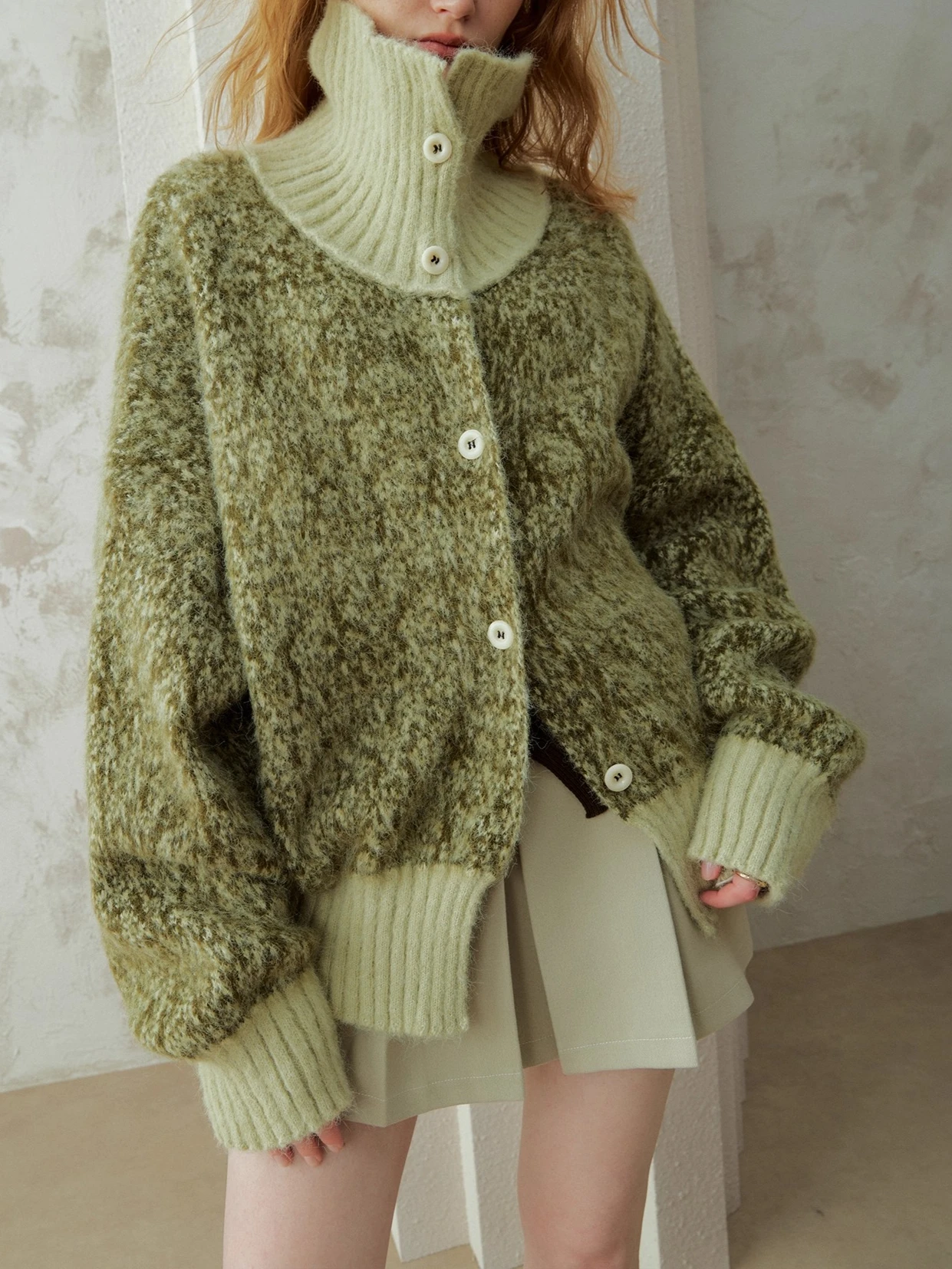 Вязаный кардиган с высоким воротом, мягкая текстурированная куртка-свитер со смешанными ребристыми узорами, осень/зима 2022, новинка трикотажа, короткое пальто
Вязаный кардиган с высоким воротом, мягкая текстурированная куртка-свитер со смешанными ребристыми узорами, осень/зима 2022, новинка трикотажа, короткое пальто