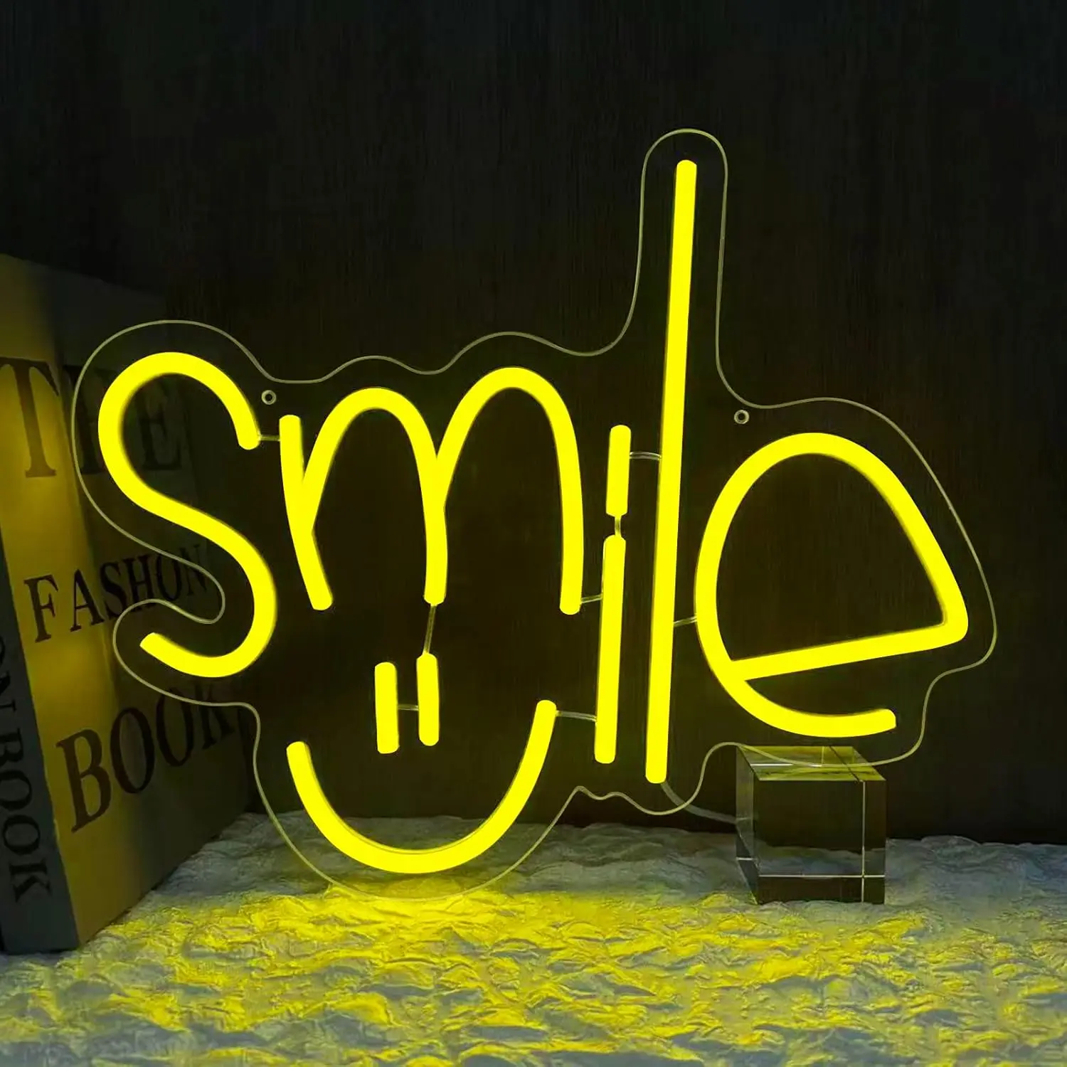 Smile Neon Sign USB Powered LED Light for Gaming Room Kids Room Bar Wedding Birthday Party Bedroom Aesthetic Decoration Gift
Smile Neon Sign USB Powered LED Light for Gaming Room Kids Room Bar Wedding Birthday Party Bedroom Aesthetic Decoration Gift