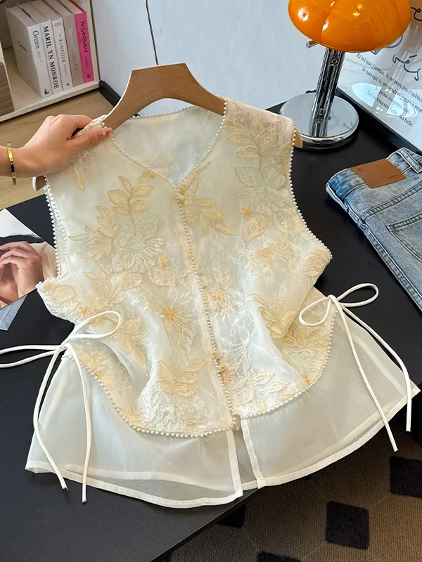 New Chinese Style Heavy Embroidery Lace Vest Women Summer 2026 Thin Otago Summer Top round Neck Single Button Closure
New Chinese Style Heavy Embroidery Lace Vest Women Summer 2026 Thin Otago Summer Top round Neck Single Button Closure