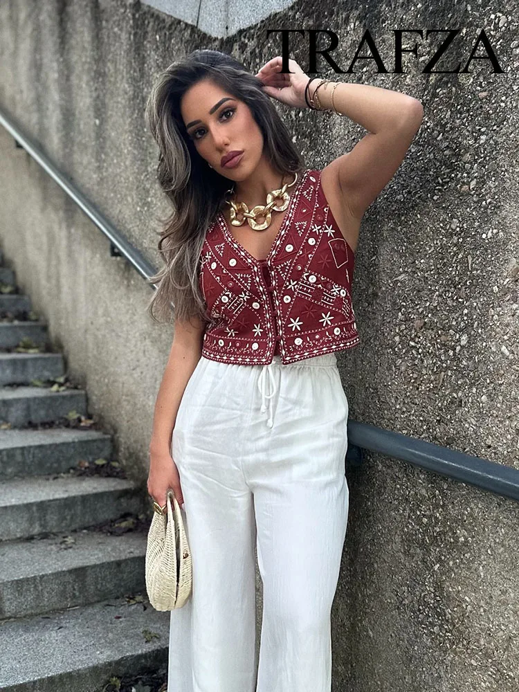 TRAFZA Female Summer Fashion Ethnic Style Symmetrical Embroidery Single-breasted Sleeveless Top+High Waist A-line Shorts Suit
TRAFZA Female Summer Fashion Ethnic Style Symmetrical Embroidery Single-breasted Sleeveless Top+High Waist A-line Shorts Suit