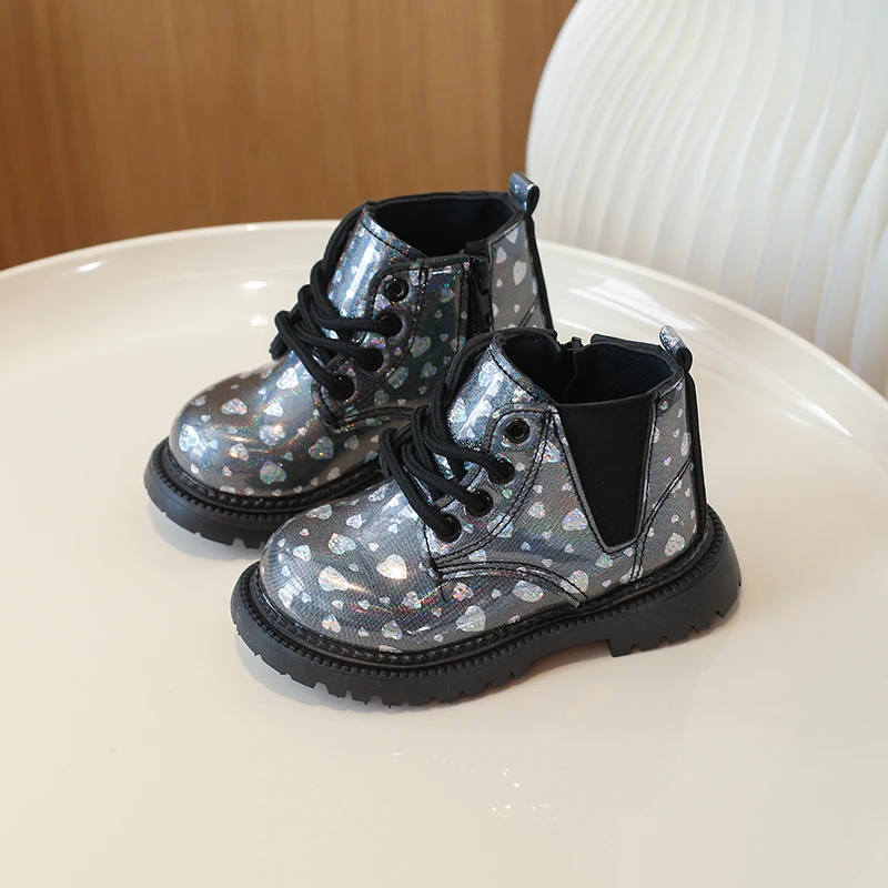 Children Patent Leather Ankle Shoes Toddler Girls Square Heels Chelsea Boots Kids Casual White Leather Shoes 3-6Y Autumn Fashion
Children Patent Leather Ankle Shoes Toddler Girls Square Heels Chelsea Boots Kids Casual White Leather Shoes 3-6Y Autumn Fashion