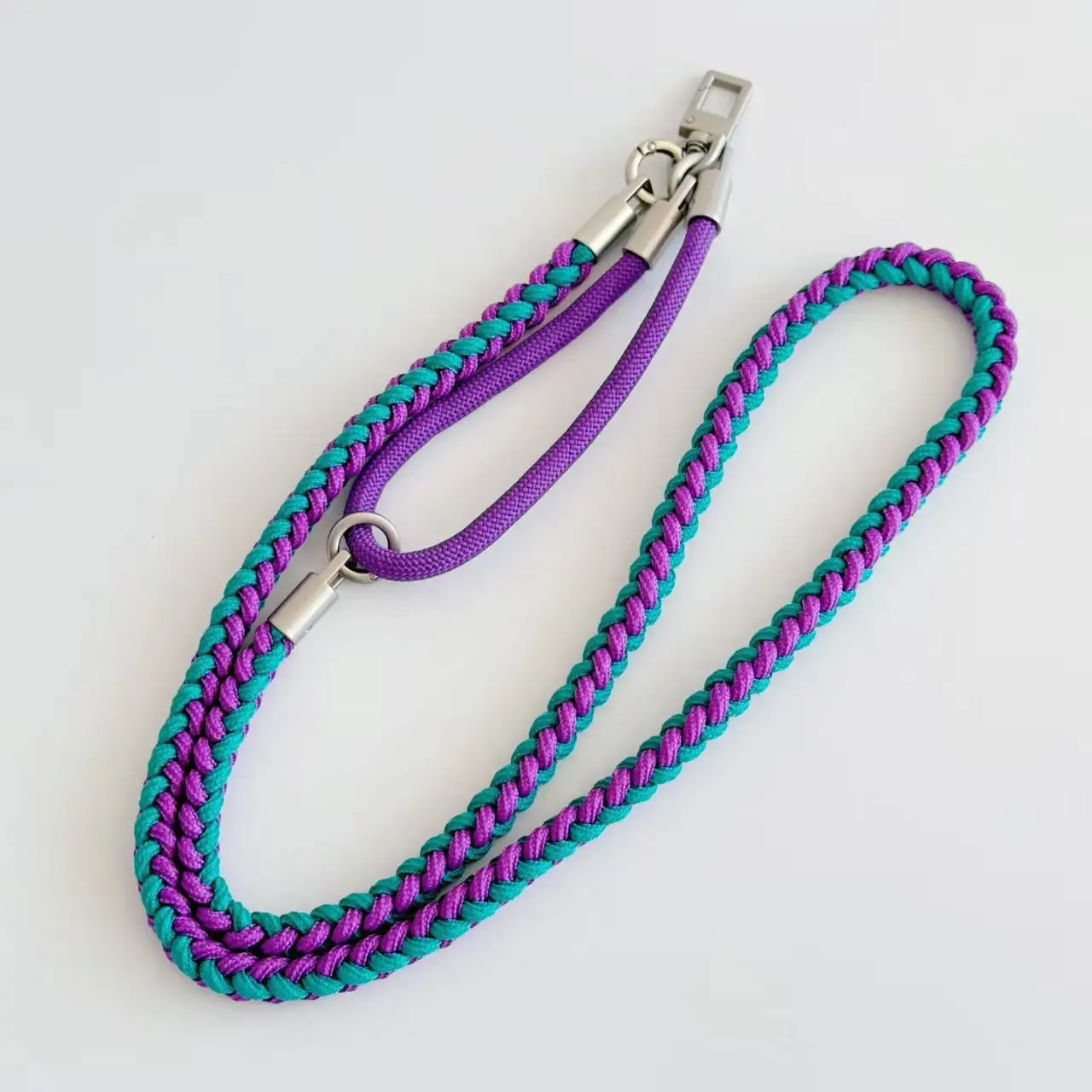 Splicing Mobile phone lanyard three-purpose pendant adjustable anti-theft rope chain metal gasket messenger bag neck wrist
Splicing Mobile phone lanyard three-purpose pendant adjustable anti-theft rope chain metal gasket messenger bag neck wrist
