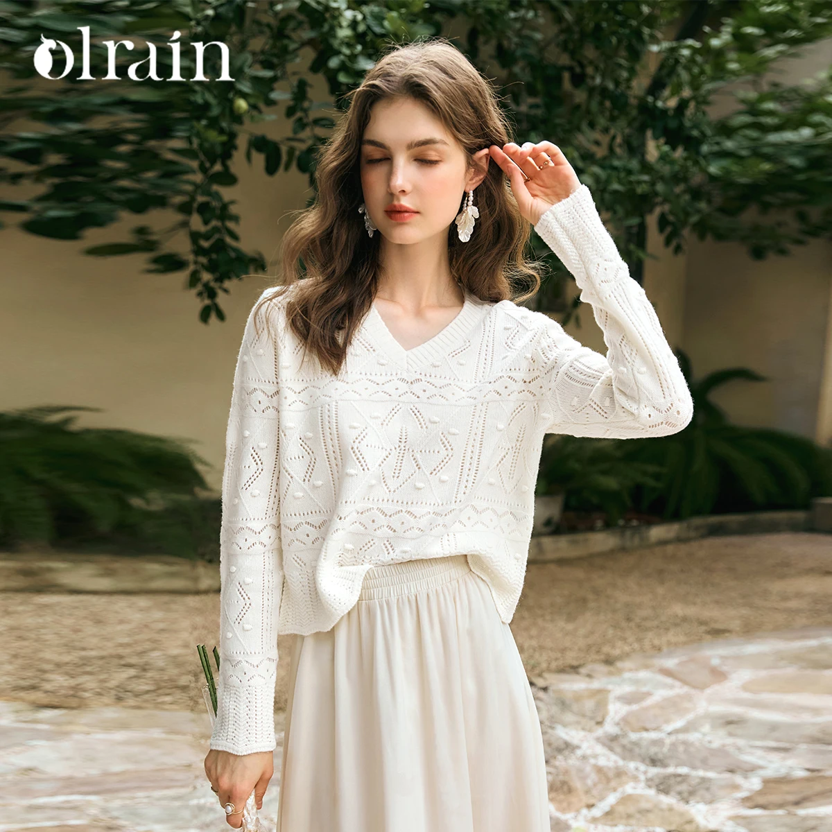 OLrain Holiday Style Wool Blend Pullovers Women 2025 Spring Straight V Neck Long Sleeve Elegant Knitwear Ladies Tops M57CZ95666
OLrain Holiday Style Wool Blend Pullovers Women 2025 Spring Straight V Neck Long Sleeve Elegant Knitwear Ladies Tops M57CZ95666