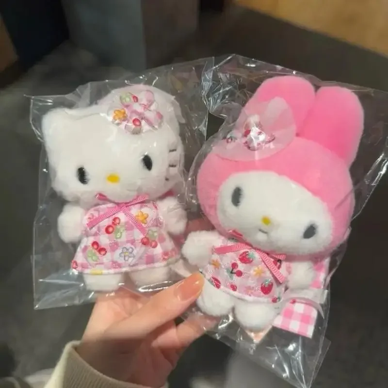 Sanrio Japanese Melody Nostalgic Retrobread Grid Series Hello Kitty Plush Cute Pendant Backpack Hangings Cartoon Decoration Gift
Sanrio Japanese Melody Nostalgic Retrobread Grid Series Hello Kitty Plush Cute Pendant Backpack Hangings Cartoon Decoration Gift