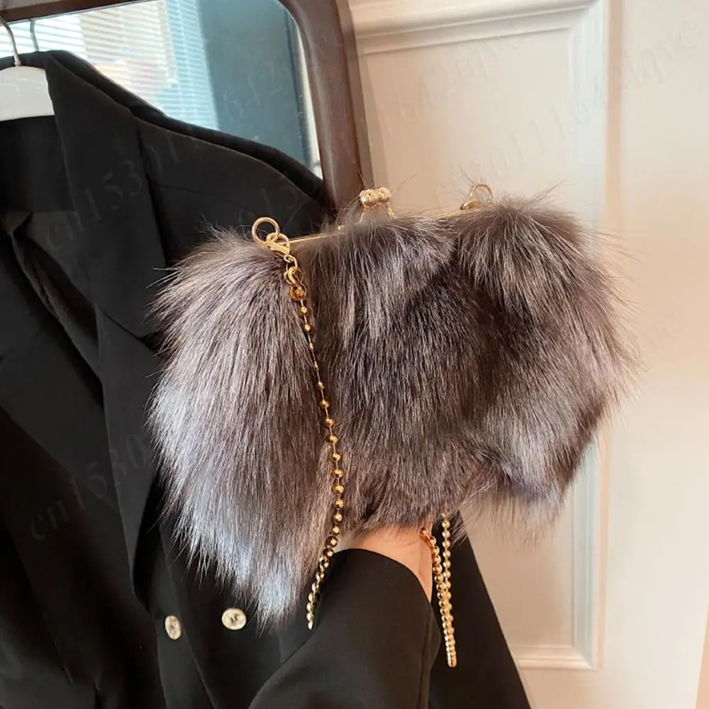 Элегантные пушистые сумки через плечо, женские сумки на ремне с цепочкой, дизайнерская роскошная вечерняя сумка, мягкая плюшевая сумка, кошелек-клатч для ужина
Элегантные пушистые сумки через плечо, женские сумки на ремне с цепочкой, дизайнерская роскошная вечерняя сумка, мягкая плюшевая сумка, кошелек-клатч для ужина