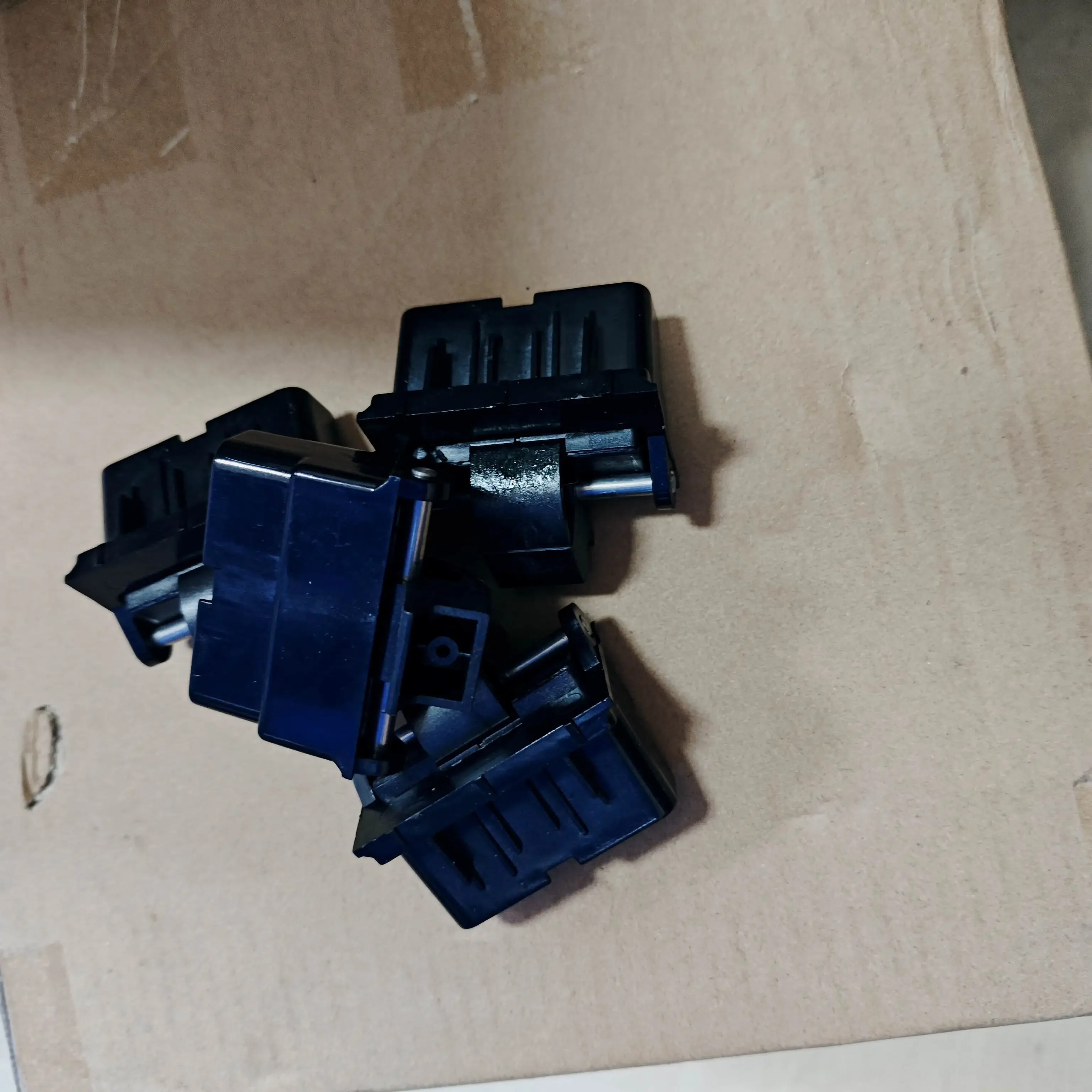 2pcs. B3Q10-60130 ASSY Hinge ADF Lid for HP Color LaserJet Pro MFP M274 M277 M278 M281 M377 M426 274 277 278 281 377 426
2pcs. B3Q10-60130 ASSY Hinge ADF Lid for HP Color LaserJet Pro MFP M274 M277 M278 M281 M377 M426 274 277 278 281 377 426
