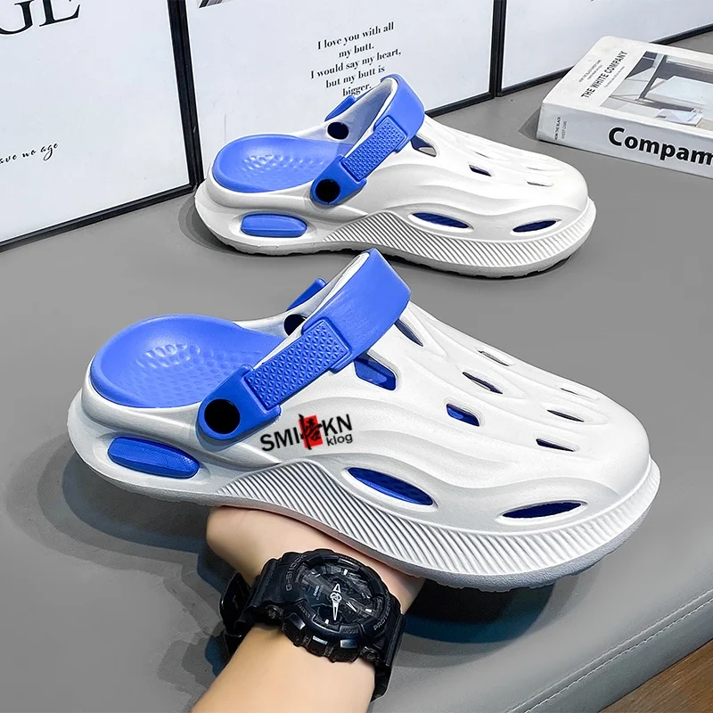 New Summer Breathable Sandals Lightweight EVA Soft-soled Slippers Two Wear Outdoor Beach Shoes Men's Slippers
New Summer Breathable Sandals Lightweight EVA Soft-soled Slippers Two Wear Outdoor Beach Shoes Men's Slippers