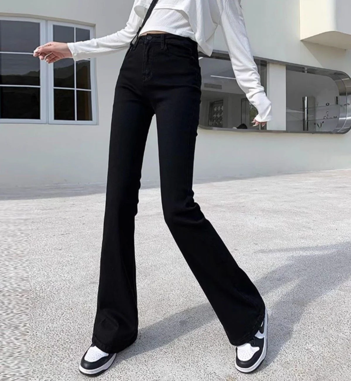 Джинсы Bootcut Корейские женские специальные уникальные индивидуальные редкие базовые простые однотонные стандартные классические чистые аккуратные гладкие вибрации
Джинсы Bootcut Корейские женские специальные уникальные индивидуальные редкие базовые простые однотонные стандартные классические чистые аккуратные гладкие вибрации