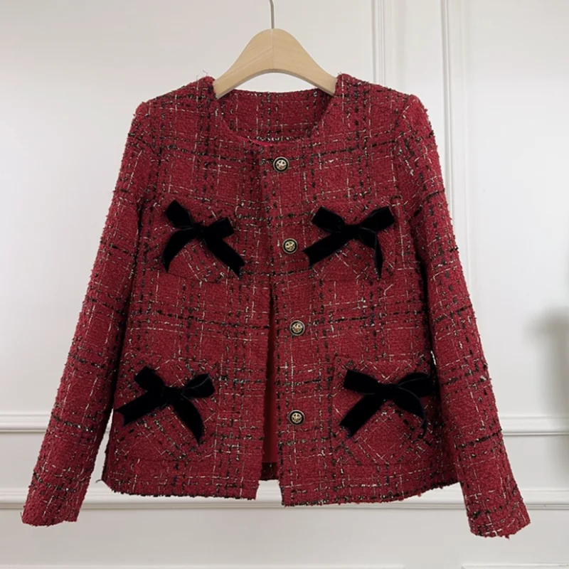 Small Fragrance Round Neck Velvet Bow Sweet Red Plaid Short Coat Women Fashionable Versatile French Lady Tweed Short Coat
Small Fragrance Round Neck Velvet Bow Sweet Red Plaid Short Coat Women Fashionable Versatile French Lady Tweed Short Coat