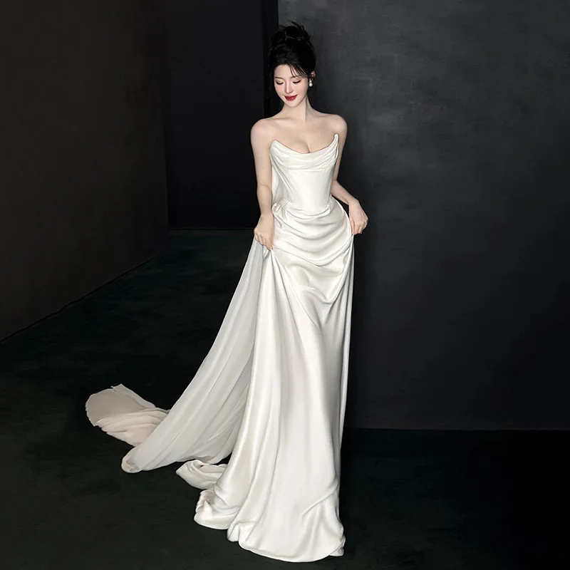 Elegant Satin Light Wedding Dress Simple High-End Feelings Greeting Guest Outfit White Strapless Tailcoat Dress
Elegant Satin Light Wedding Dress Simple High-End Feelings Greeting Guest Outfit White Strapless Tailcoat Dress