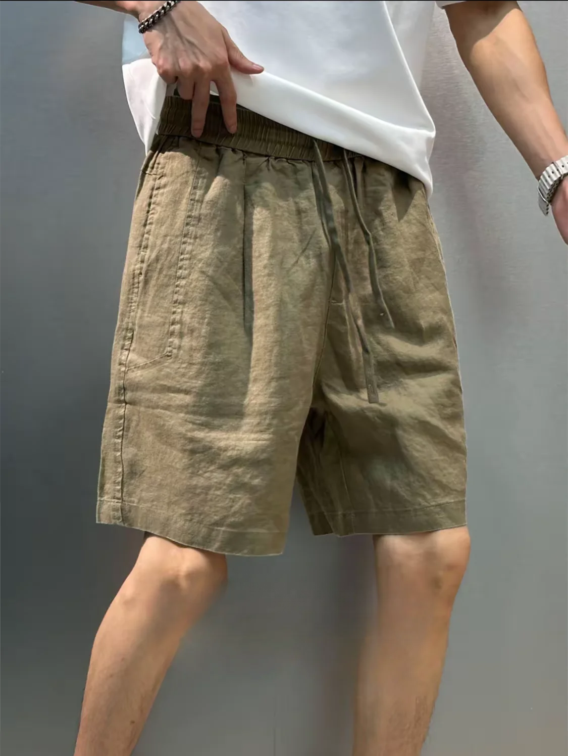 Men's Summer New Style Casual Linen Shorts Loose Breathable Fashionable Five-Point Pants Simple Color Straight Leg Pants
Men's Summer New Style Casual Linen Shorts Loose Breathable Fashionable Five-Point Pants Simple Color Straight Leg Pants
