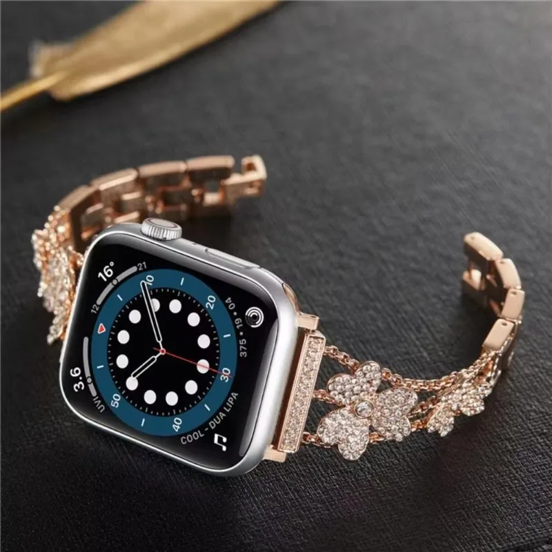 Suitable for Apple watch straps 38/40/41mm 42/44/45/49mm clover diamond studded strap
Suitable for Apple watch straps 38/40/41mm 42/44/45/49mm clover diamond studded strap