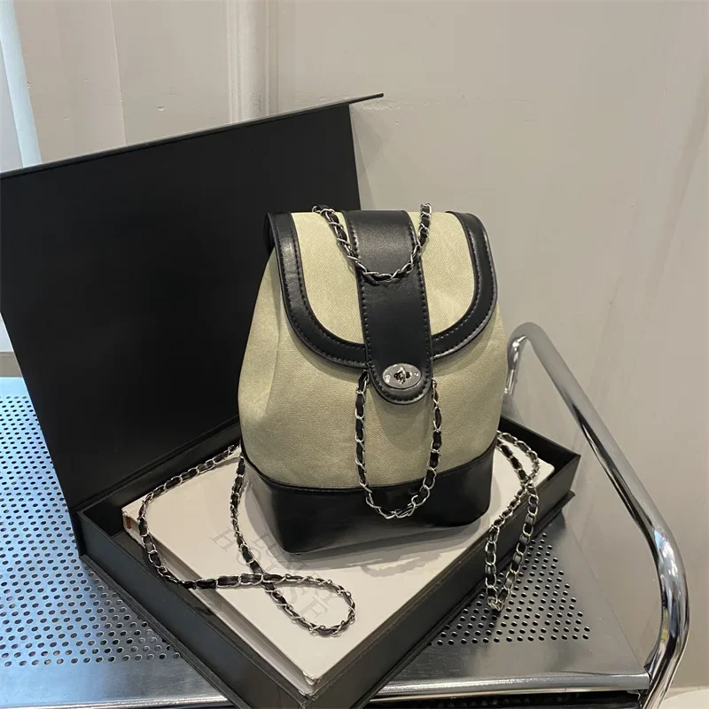 Niche design bag chain backpack women's Korean version high-end bucket bag versatile travel backpack
Niche design bag chain backpack women's Korean version high-end bucket bag versatile travel backpack