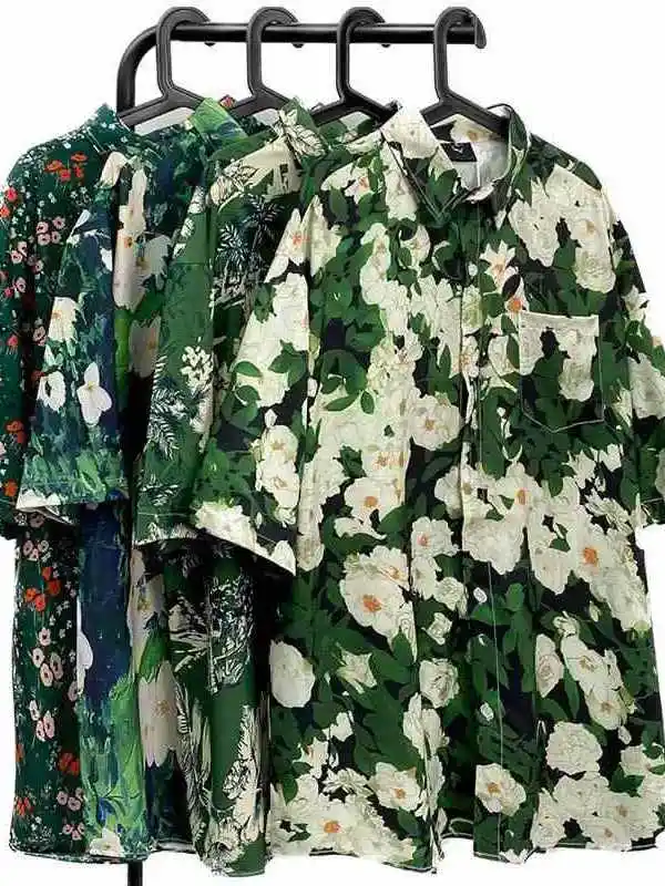 Retro Floral Oil Painting Men's Shirt Loose Fit PU Leather Short Sleeve Thickened Fleece Mid-aged And Elderly All-season Wear
Retro Floral Oil Painting Men's Shirt Loose Fit PU Leather Short Sleeve Thickened Fleece Mid-aged And Elderly All-season Wear