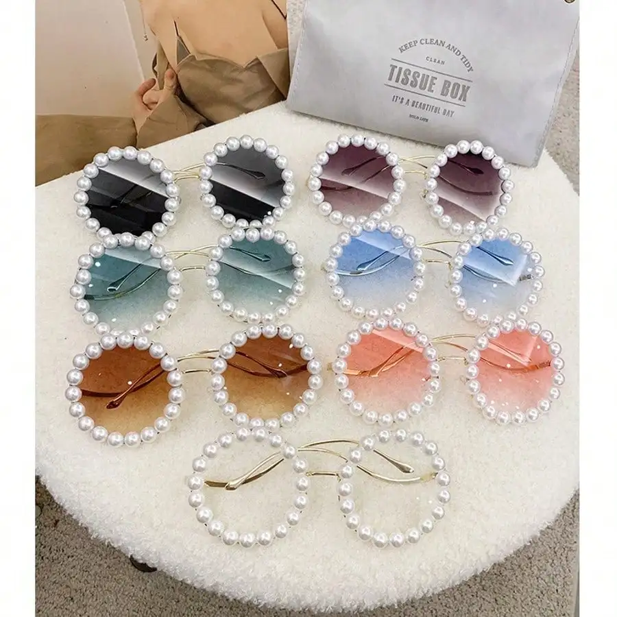 Women Pearl Rimmed Fashion Sunglasses For Street Beach Party Photo Shooting
Women Pearl Rimmed Fashion Sunglasses For Street Beach Party Photo Shooting