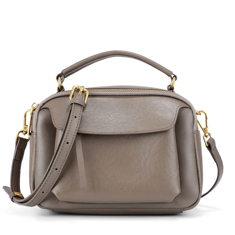 in Top Grain Vegetable-Tanned Leather, Multi-Way Tote Shoulder Bag
in Top Grain Vegetable-Tanned Leather, Multi-Way Tote Shoulder Bag