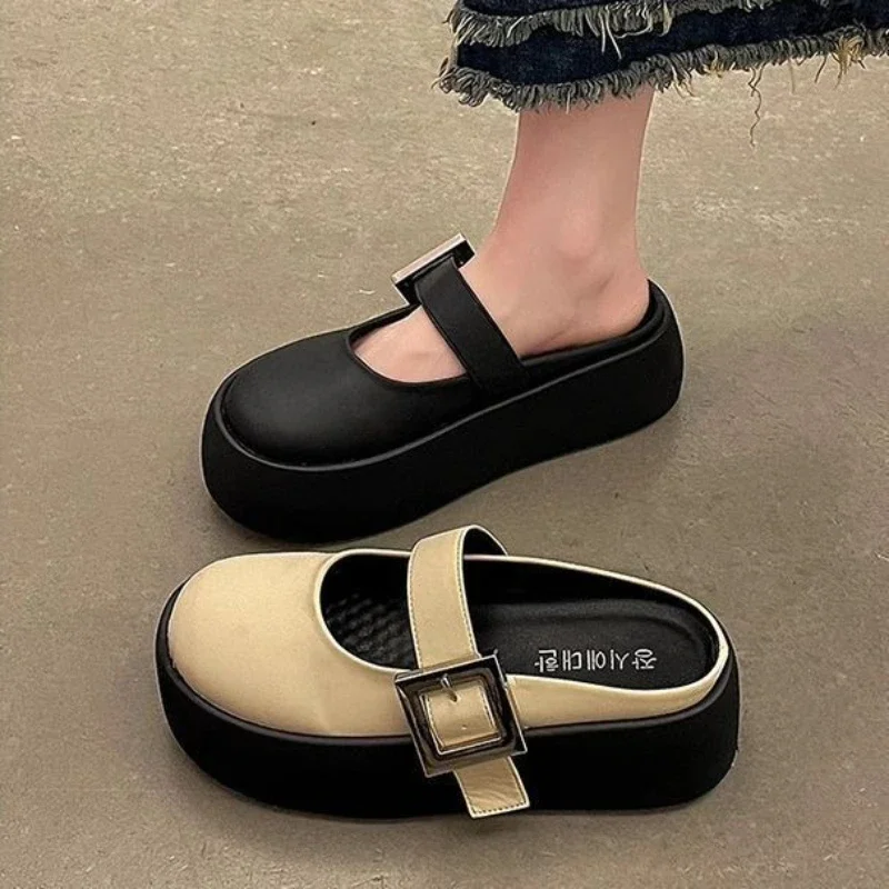 Outside Slides Cute Shoes Round Toe Women's Slippers and Ladies Sandals 2025 Luxury Designer Chic Elegant Small Size Easy Wears
Outside Slides Cute Shoes Round Toe Women's Slippers and Ladies Sandals 2025 Luxury Designer Chic Elegant Small Size Easy Wears