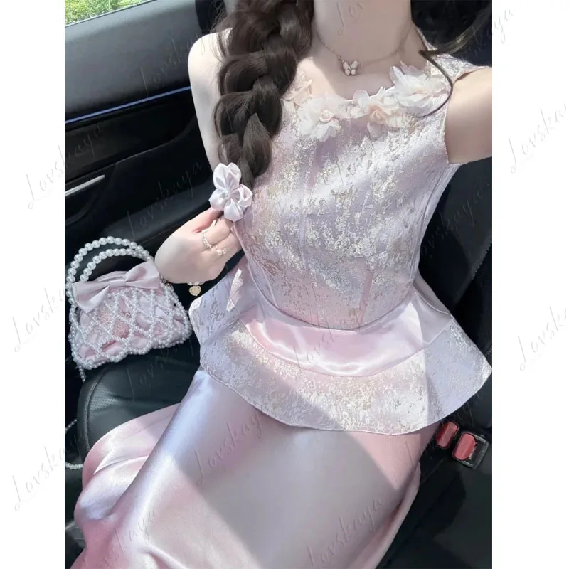 New Summer French Quiet Luxury Gilt Jacquard Sleeveless Waist Top + Satin Skirt Long Skirt Women's Summer New
New Summer French Quiet Luxury Gilt Jacquard Sleeveless Waist Top + Satin Skirt Long Skirt Women's Summer New