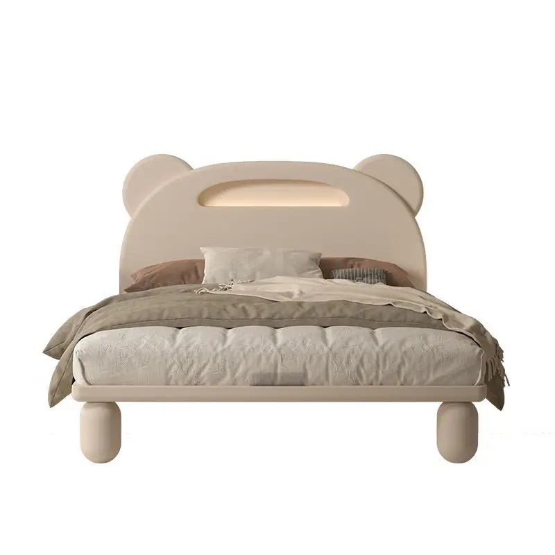 Простая детская кровать из массива дерева для мальчика, с подвесным мишкой, в мультяшном стиле, односпальная, для спальни.
Простая детская кровать из массива дерева для мальчика, с подвесным мишкой, в мультяшном стиле, односпальная, для спальни.