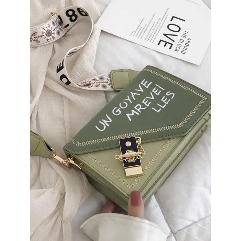 2025 Luxury Mini Square Crossbody Bag Women's Wide Strap Shoulder Bag Stylish Versatile Work To Night Boutique Purse
2025 Luxury Mini Square Crossbody Bag Women's Wide Strap Shoulder Bag Stylish Versatile Work To Night Boutique Purse