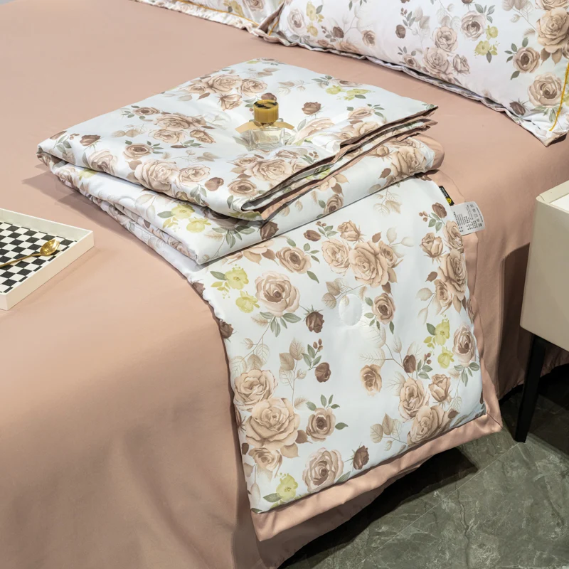 1/4pcs Summer Quilt Or Thin Comforter +Sheet+Pillowcase Set,Rose Floral Printing Washed Silk Cooling Blanket colchas de verano
1/4pcs Summer Quilt Or Thin Comforter +Sheet+Pillowcase Set,Rose Floral Printing Washed Silk Cooling Blanket colchas de verano