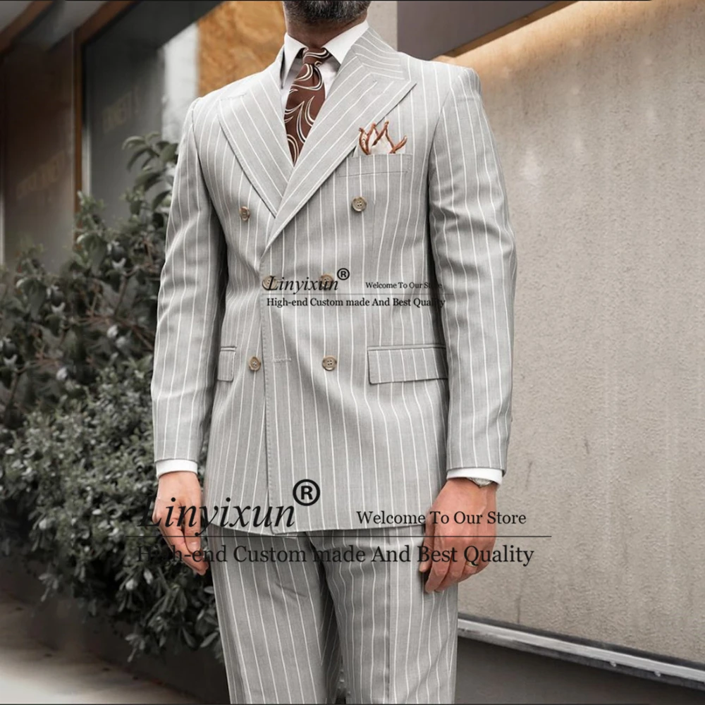Fashion Grey Stripe Mens Suits Double Breasted Slim Fit 2 Piece Business Blazer Wedding Groom Tuxedo Costume Homme Jacket Pants
Fashion Grey Stripe Mens Suits Double Breasted Slim Fit 2 Piece Business Blazer Wedding Groom Tuxedo Costume Homme Jacket Pants