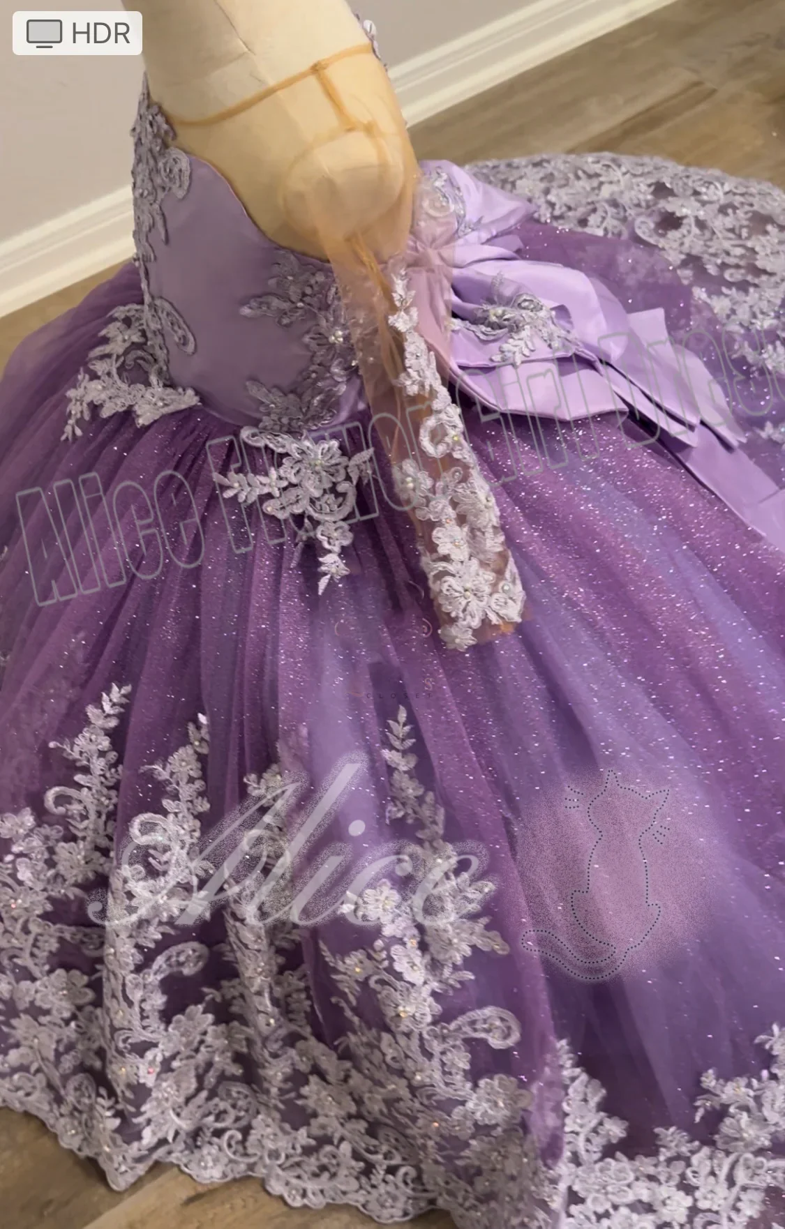Elegant Customized Flower Girl Dress for Wedding Long Sleeve Lace Applique Floor Length Kids Birthday First Communion Gown
Elegant Customized Flower Girl Dress for Wedding Long Sleeve Lace Applique Floor Length Kids Birthday First Communion Gown