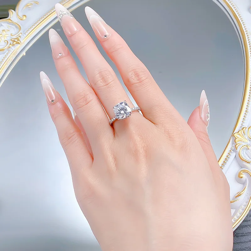 Luxury Sparkling 9mm 3.5 Carat Moissanite Women's Wedding Ring - 925 Sterling Silver Engagement Anniversary Jewelry Gift
Luxury Sparkling 9mm 3.5 Carat Moissanite Women's Wedding Ring - 925 Sterling Silver Engagement Anniversary Jewelry Gift
