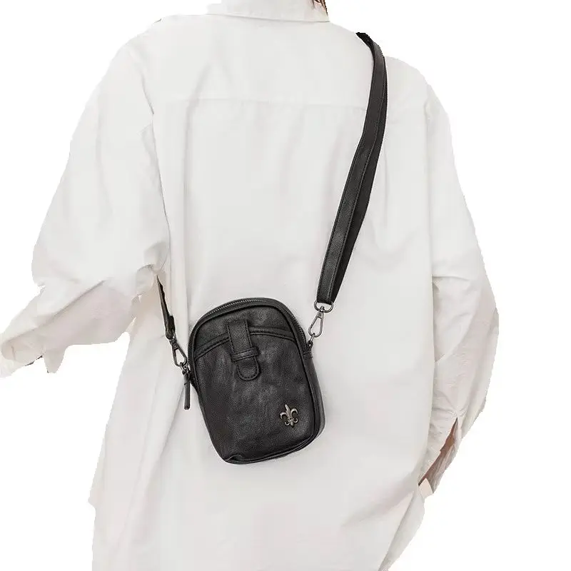 Men's Trendy Small Crossbody Shoulder Bag Casual Backpack for Daily Commute And School
Men's Trendy Small Crossbody Shoulder Bag Casual Backpack for Daily Commute And School