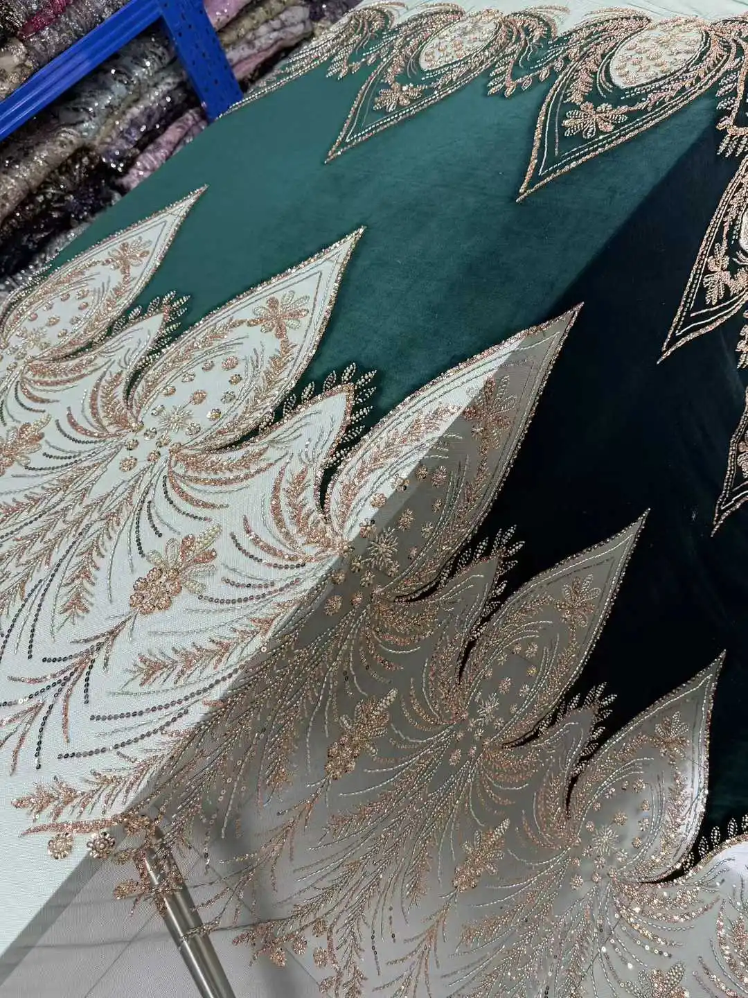 African French Velvet Lace Beads Fabric 2026 Luxury Nigerian Lace with Sequins Wedding Dresses For Women High Quality 5 yards
African French Velvet Lace Beads Fabric 2026 Luxury Nigerian Lace with Sequins Wedding Dresses For Women High Quality 5 yards