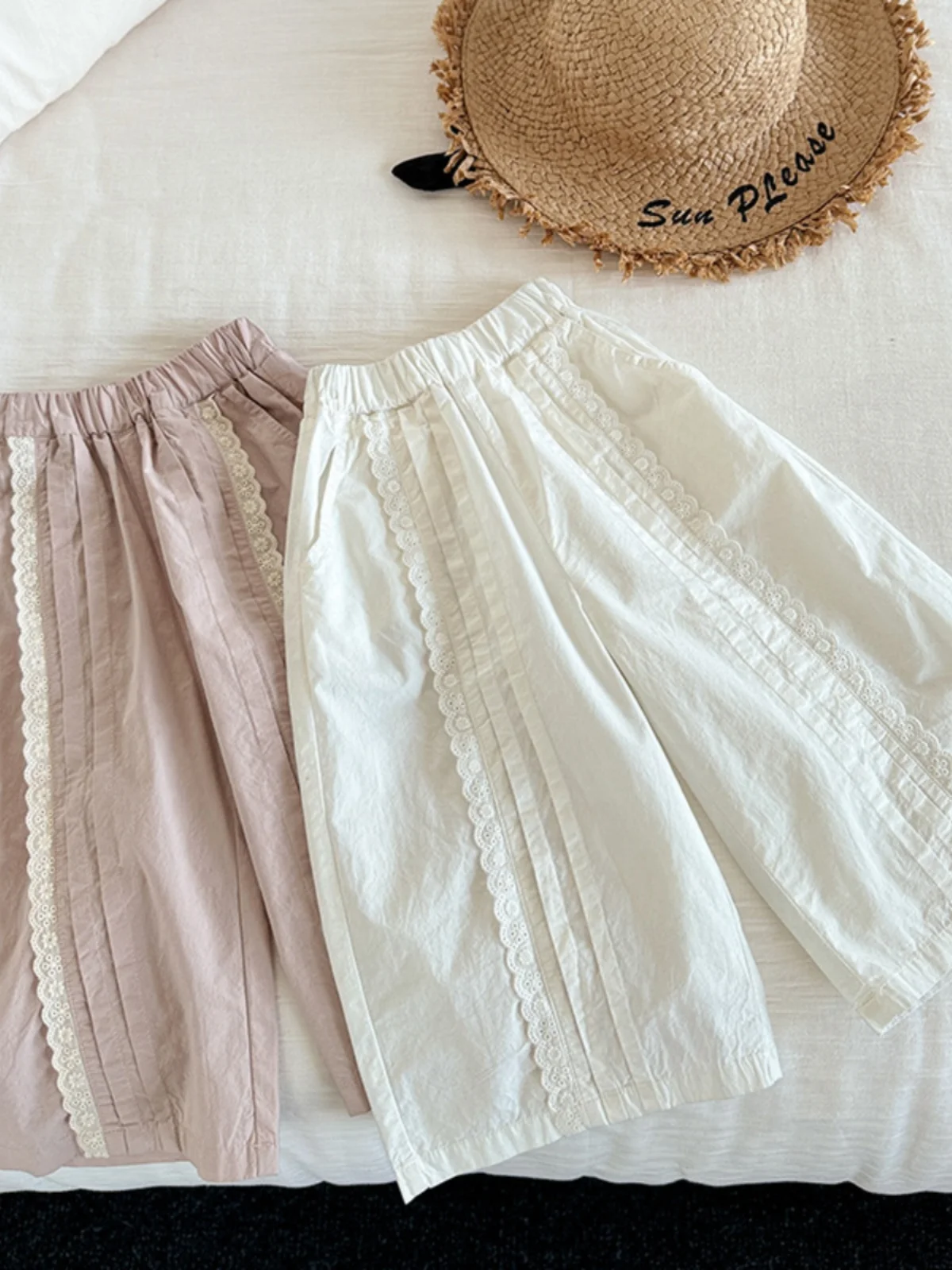 Spring Summer New Sle Girls Lace Trimmed Straight Leg Wide Pants Thin Versatile Country Sle Baby Girl's Clothing
Spring Summer New Sle Girls Lace Trimmed Straight Leg Wide Pants Thin Versatile Country Sle Baby Girl's Clothing