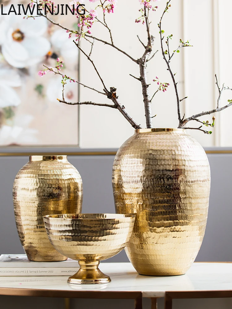 SGF light luxury gold brushed hammer pattern vase ornament desktop decorative flower device
SGF light luxury gold brushed hammer pattern vase ornament desktop decorative flower device