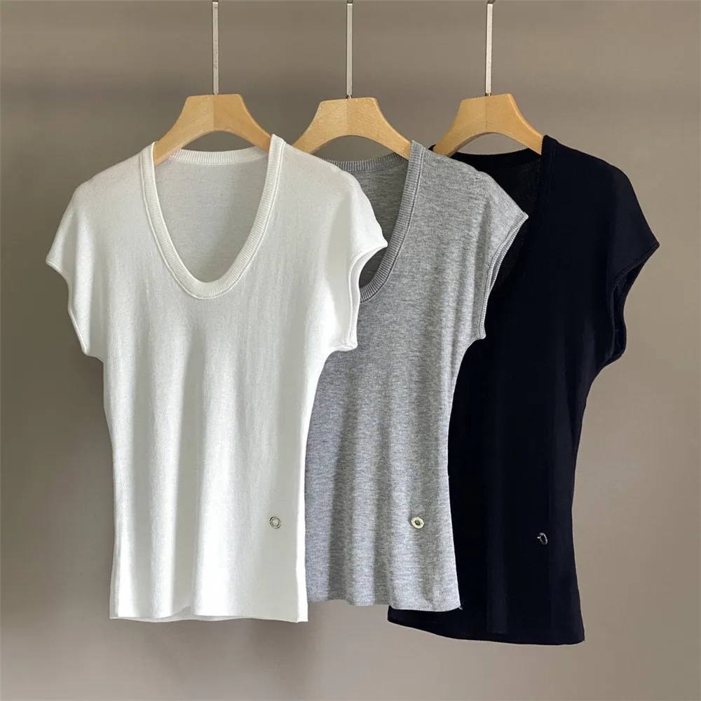 25 Spring/Summer New Silk Women's Fashion Slim Fit Versatile Comfortable Knitted Short Sleeve Top
25 Spring/Summer New Silk Women's Fashion Slim Fit Versatile Comfortable Knitted Short Sleeve Top