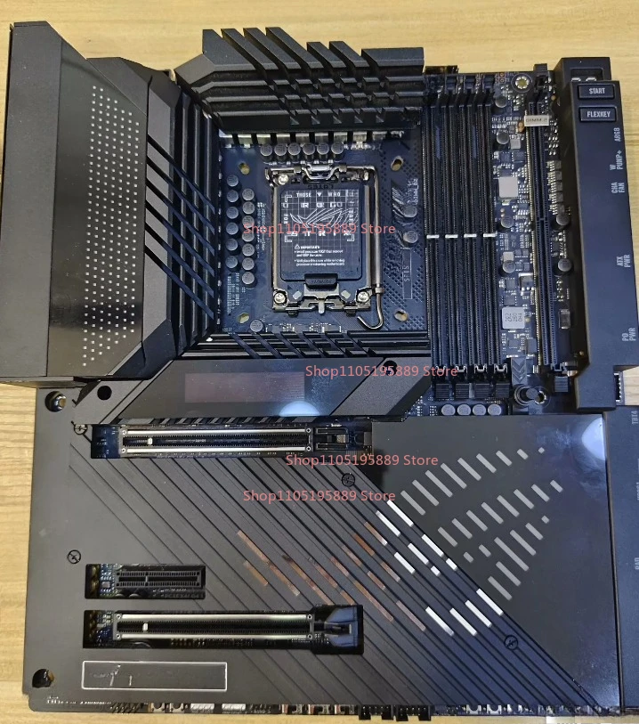 ROG MAXIMI Z790 EXTREME for ASUS Players M15E Pure Blood ROG
ROG MAXIMI Z790 EXTREME for ASUS Players M15E Pure Blood ROG