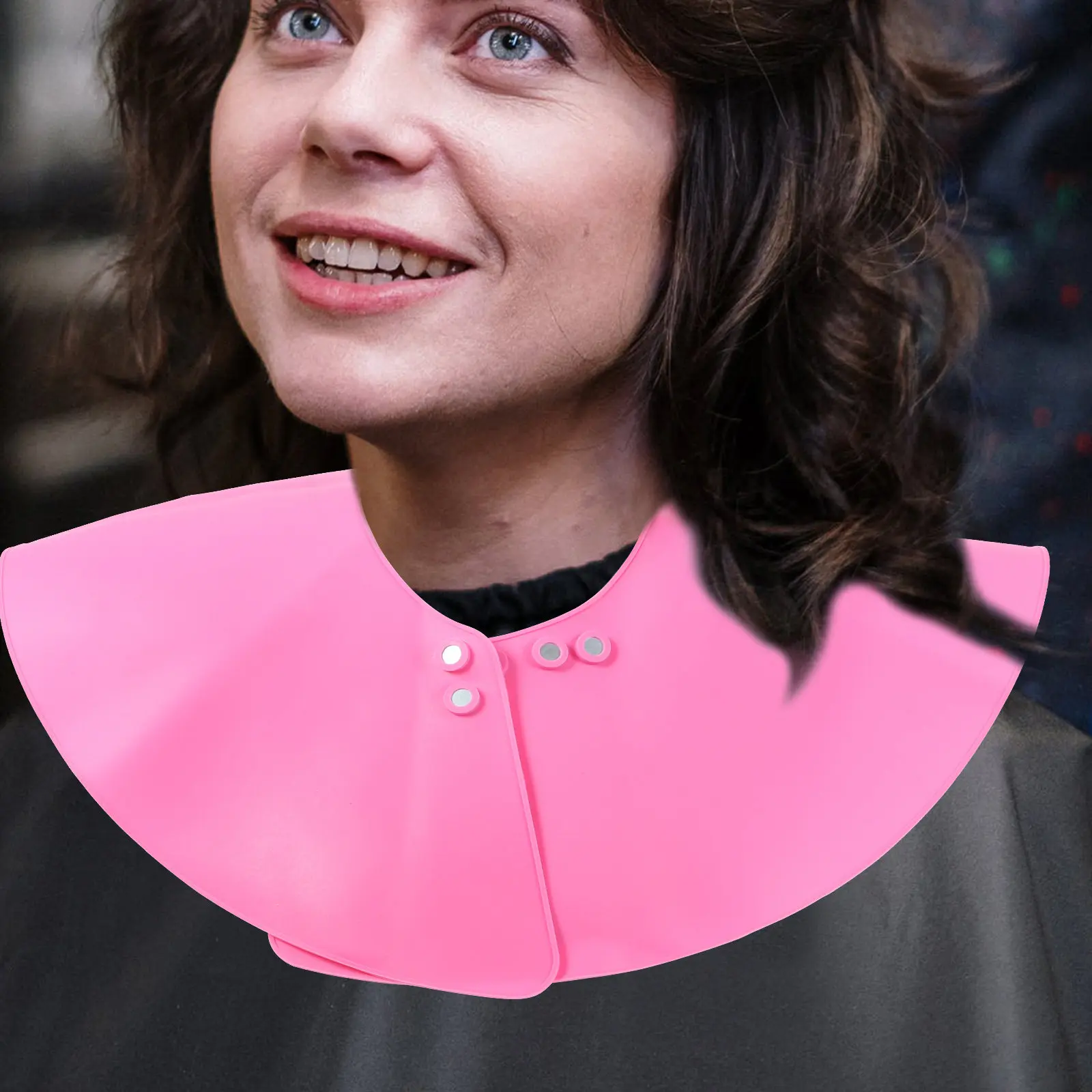 Hairdressing Styling Cape Silicone Barber Neck Wrap for Salon Home Use Cut Dye Wash Easy Clean Lightweight Comfortable Design
Hairdressing Styling Cape Silicone Barber Neck Wrap for Salon Home Use Cut Dye Wash Easy Clean Lightweight Comfortable Design