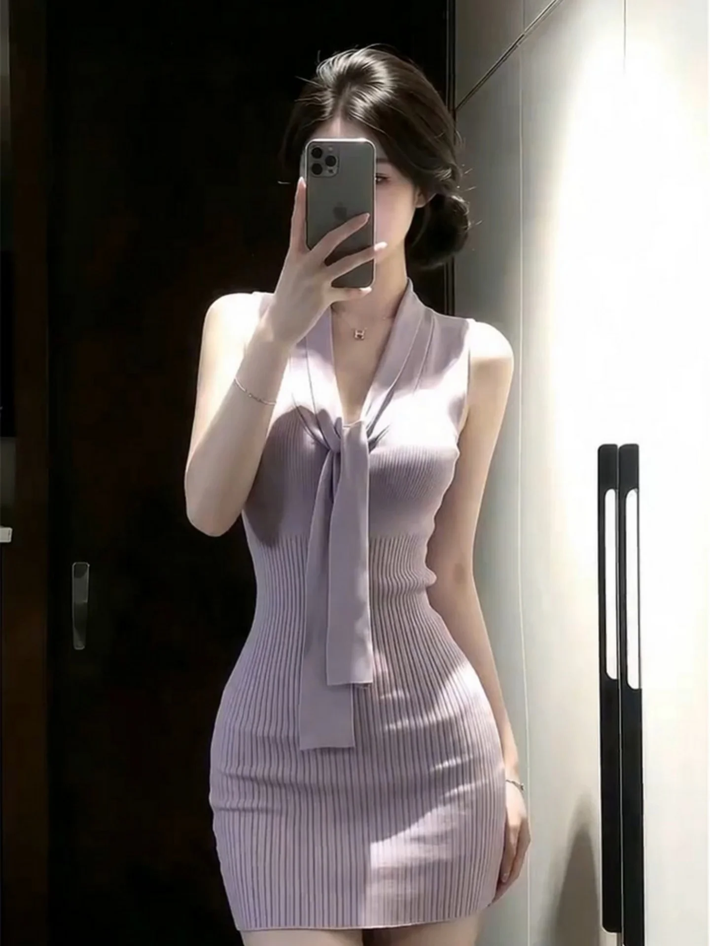 Summer Purple Knitted Sleeveless Dress Women's Belted Waist Cinching Short Length Sexy Girl Skirt City Commute Date Daily Wear
Summer Purple Knitted Sleeveless Dress Women's Belted Waist Cinching Short Length Sexy Girl Skirt City Commute Date Daily Wear