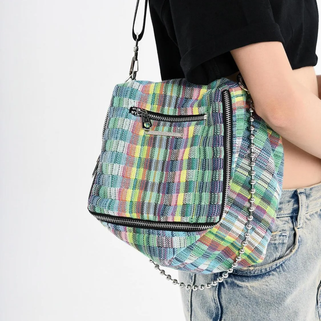 New Summer Colored Plaid Square Pack Dice Bag Portable Large Capacity Plaid Contrast Linen Single Shoulder Underarm Bag
New Summer Colored Plaid Square Pack Dice Bag Portable Large Capacity Plaid Contrast Linen Single Shoulder Underarm Bag