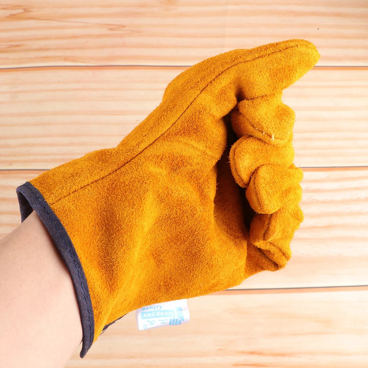 Full Heat Insulation Protective Gloves Anti-Scald Wear Resistant Cowhide Work Mitts for Welding Barbecue Heavy Duty
Full Heat Insulation Protective Gloves Anti-Scald Wear Resistant Cowhide Work Mitts for Welding Barbecue Heavy Duty