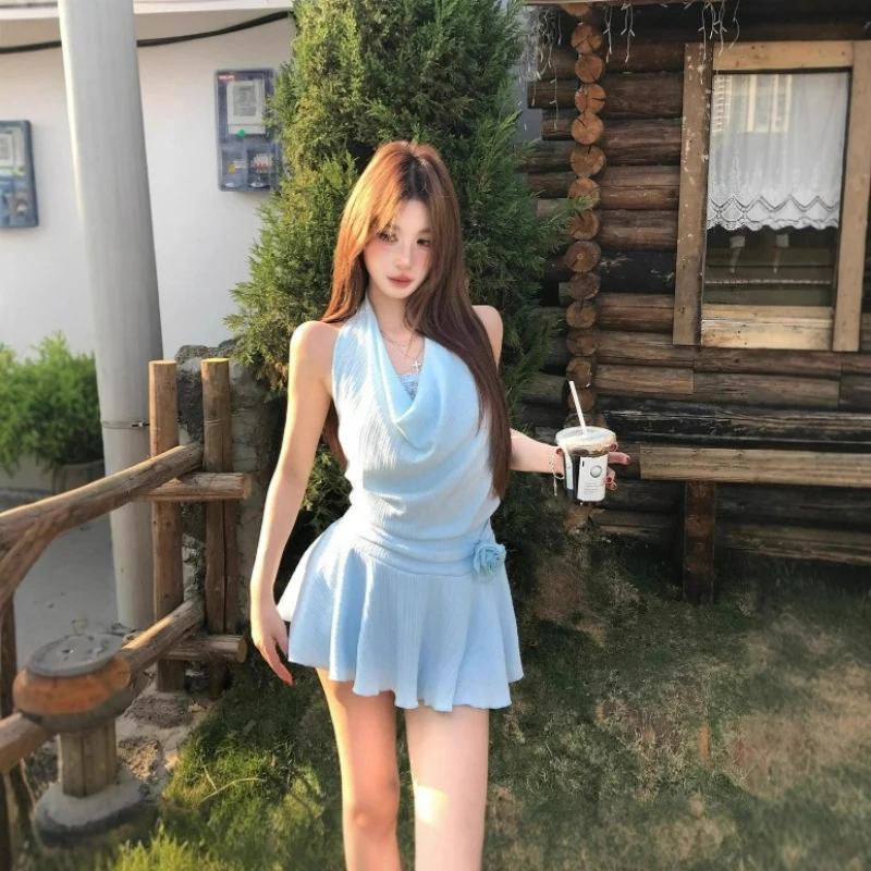 Lace Collar Backless Hanging Neck Dress for Women 2026 Summer Fashionable Korean Version Blue Flower Slim Fit A-line Short Skirt
Lace Collar Backless Hanging Neck Dress for Women 2026 Summer Fashionable Korean Version Blue Flower Slim Fit A-line Short Skirt