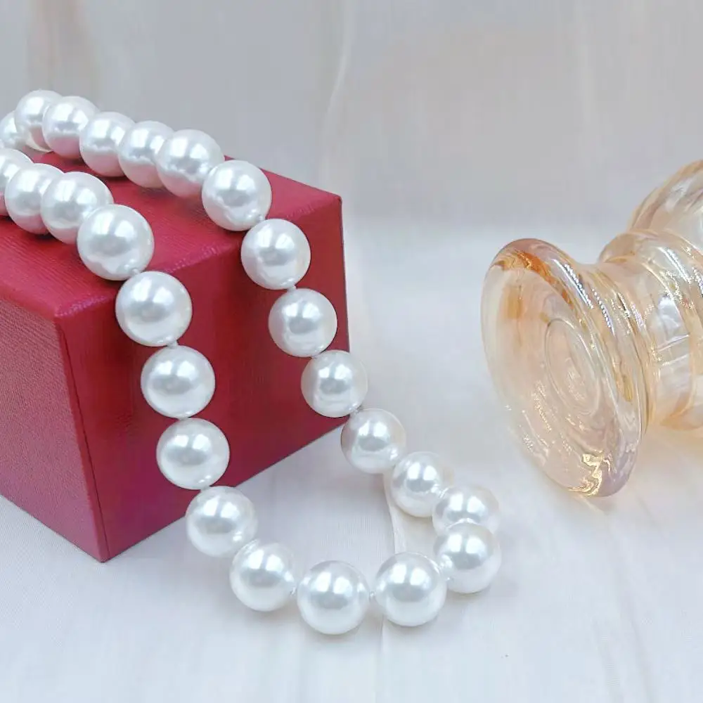 14mm Big Fashion Women Punk Jewelry Huge White Sea Shell Pearl Chokers Girl Short Necklace 17-20inch
14mm Big Fashion Women Punk Jewelry Huge White Sea Shell Pearl Chokers Girl Short Necklace 17-20inch