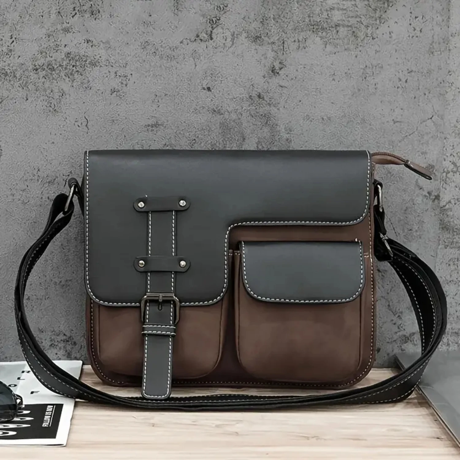 Stylish High-End Japanese Leather Shoulder Bag for Men - Niche Casual Boys' Messenger with Superior Quality Materials and Ex
Stylish High-End Japanese Leather Shoulder Bag for Men - Niche Casual Boys' Messenger with Superior Quality Materials and Ex