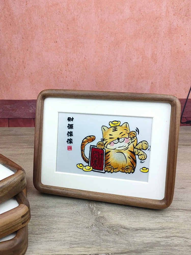 Handmade Embroidered Tiger Frame Decorative Tabletop Creative Display Old World Foreign Style Gift from Hunan Province
Handmade Embroidered Tiger Frame Decorative Tabletop Creative Display Old World Foreign Style Gift from Hunan Province