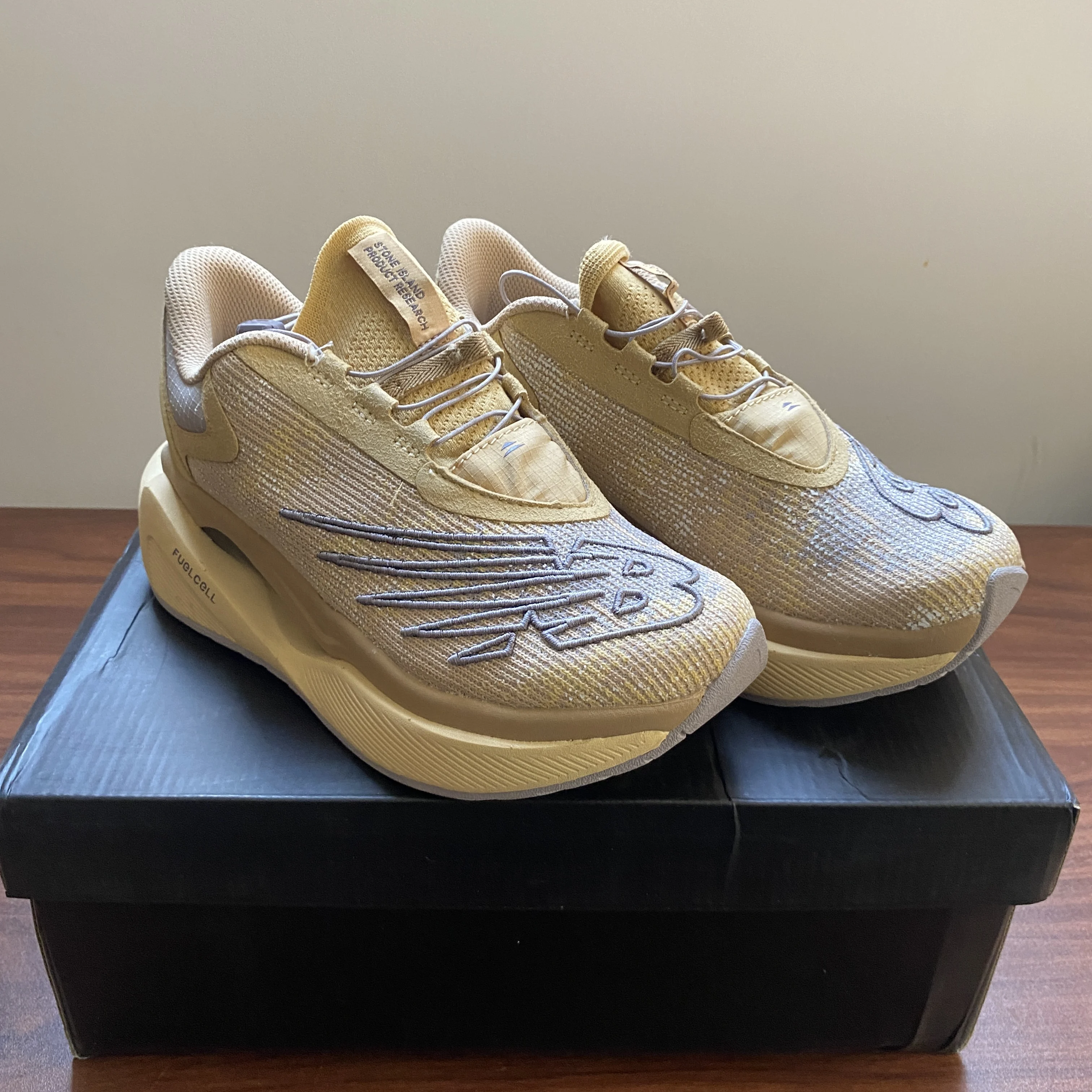 Men's Casual Lightweight Mesh Sneakers Summer Breathable Cool Comfortable Running Shoes Soft Bottom Non-slip Mens Sneakers
Men's Casual Lightweight Mesh Sneakers Summer Breathable Cool Comfortable Running Shoes Soft Bottom Non-slip Mens Sneakers