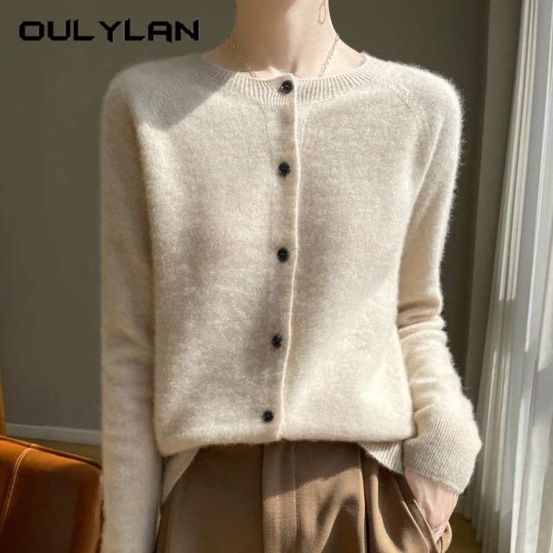 Autumn Long Sleeved Women's Sweater Cashmere Knitted Pure Wool Round Neck Cardigan Sweater Coat Winter Soft Fabric Button Coat
Autumn Long Sleeved Women's Sweater Cashmere Knitted Pure Wool Round Neck Cardigan Sweater Coat Winter Soft Fabric Button Coat