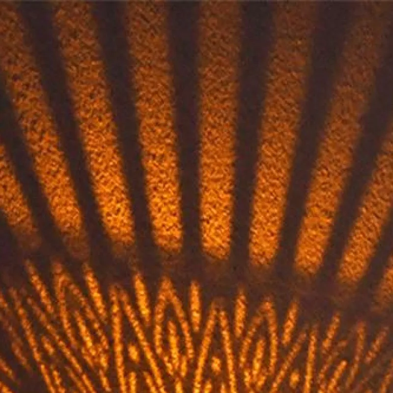 Iron Hollowed-out Solar Lantern Light Waterproof Fence Wall Lamps Dustproof Solar-powered Atmosphere Lights for Patio Decor
Iron Hollowed-out Solar Lantern Light Waterproof Fence Wall Lamps Dustproof Solar-powered Atmosphere Lights for Patio Decor