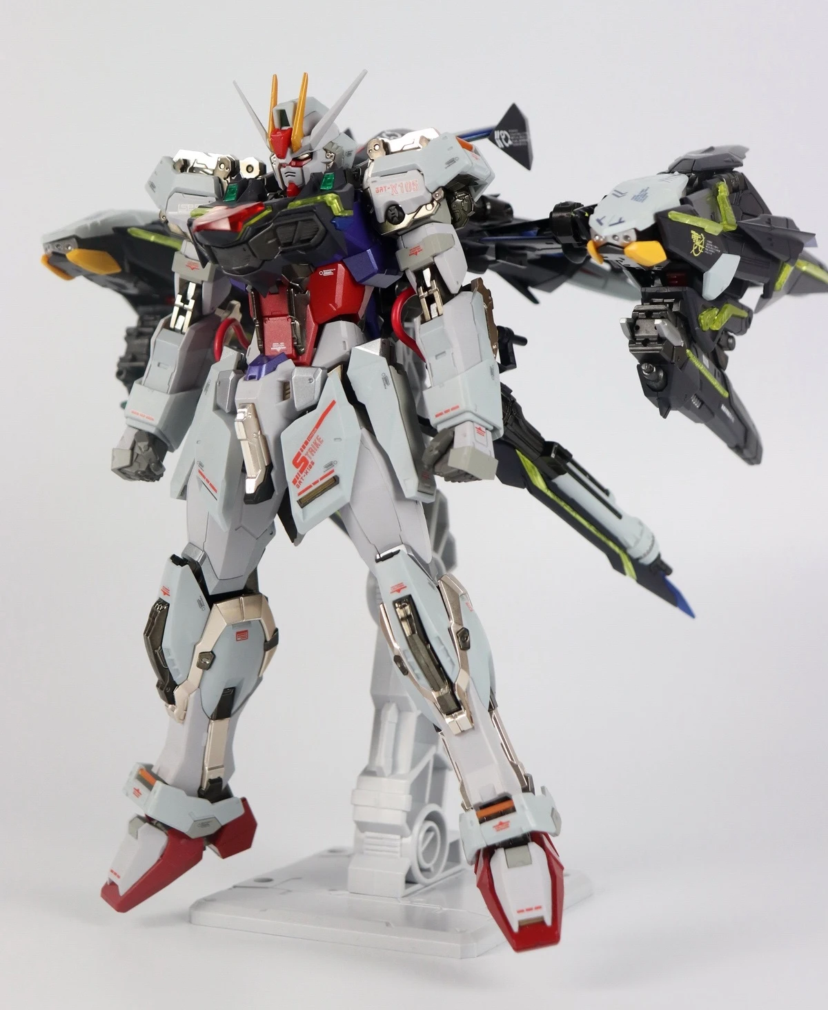 in stock Daban 8830 Lightning Striker Pack Strike Gundam Articulated Assembly Mecha Model - Gift in stock
in stock Daban 8830 Lightning Striker Pack Strike Gundam Articulated Assembly Mecha Model - Gift in stock