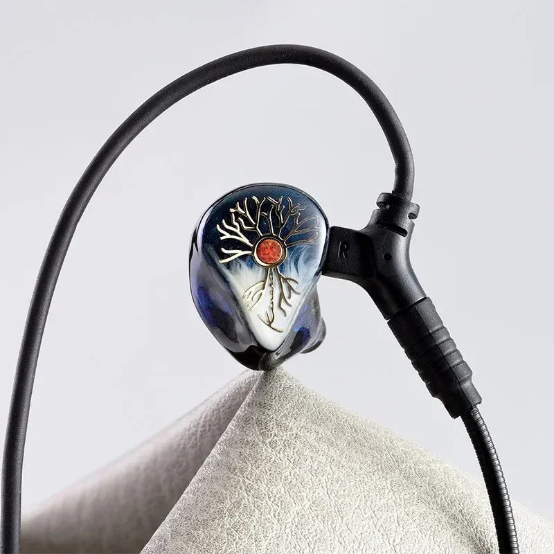 Kinera Celest RUYI HIFI Earphone Upgrade Cable 0.78 2Pin/MMCX Microphone Professional Cable Boom Audio Gaming Esports Headset
Kinera Celest RUYI HIFI Earphone Upgrade Cable 0.78 2Pin/MMCX Microphone Professional Cable Boom Audio Gaming Esports Headset